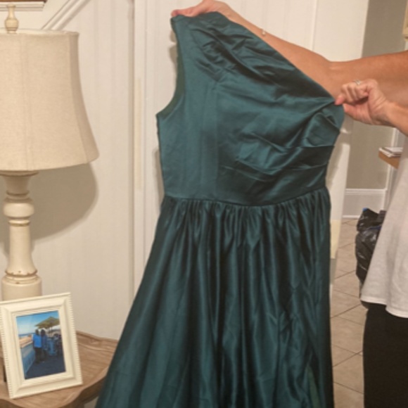 Formal gown, green, one shoulder US 12/UK 14 - Picture 3 of 3